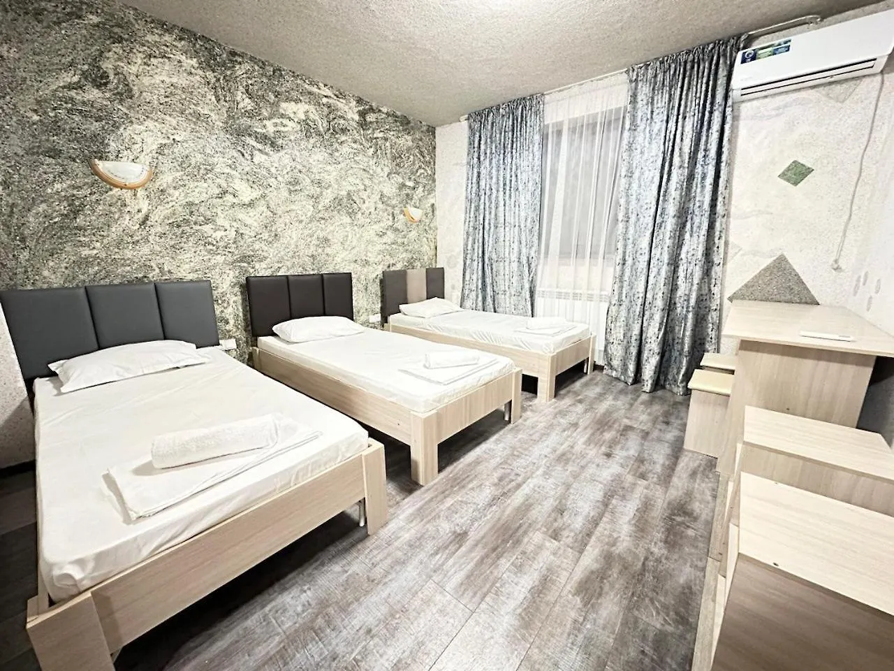 Zamat Hotel Almaty 3*,